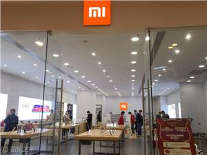 三年下注600亿发力AI，小米大模型斩获全球双料第一提速智能化转型-DeepHubX