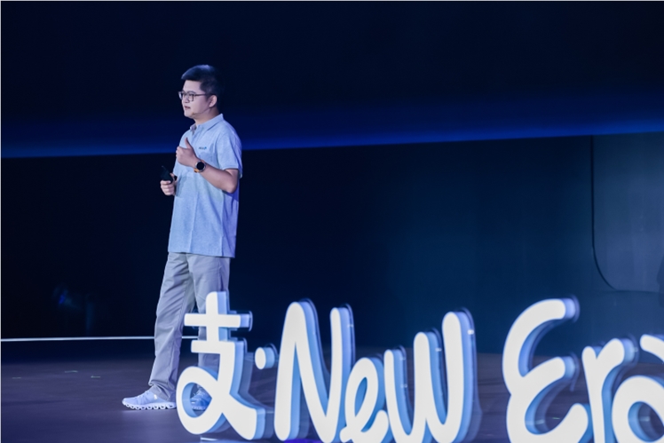 蚂蚁集团CEO韩歆毅：已构建适配智能体商业的全新AI支付服务-DeepHubX